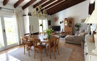 Exclusiva villa, rodeada de privacidad y naturaleza